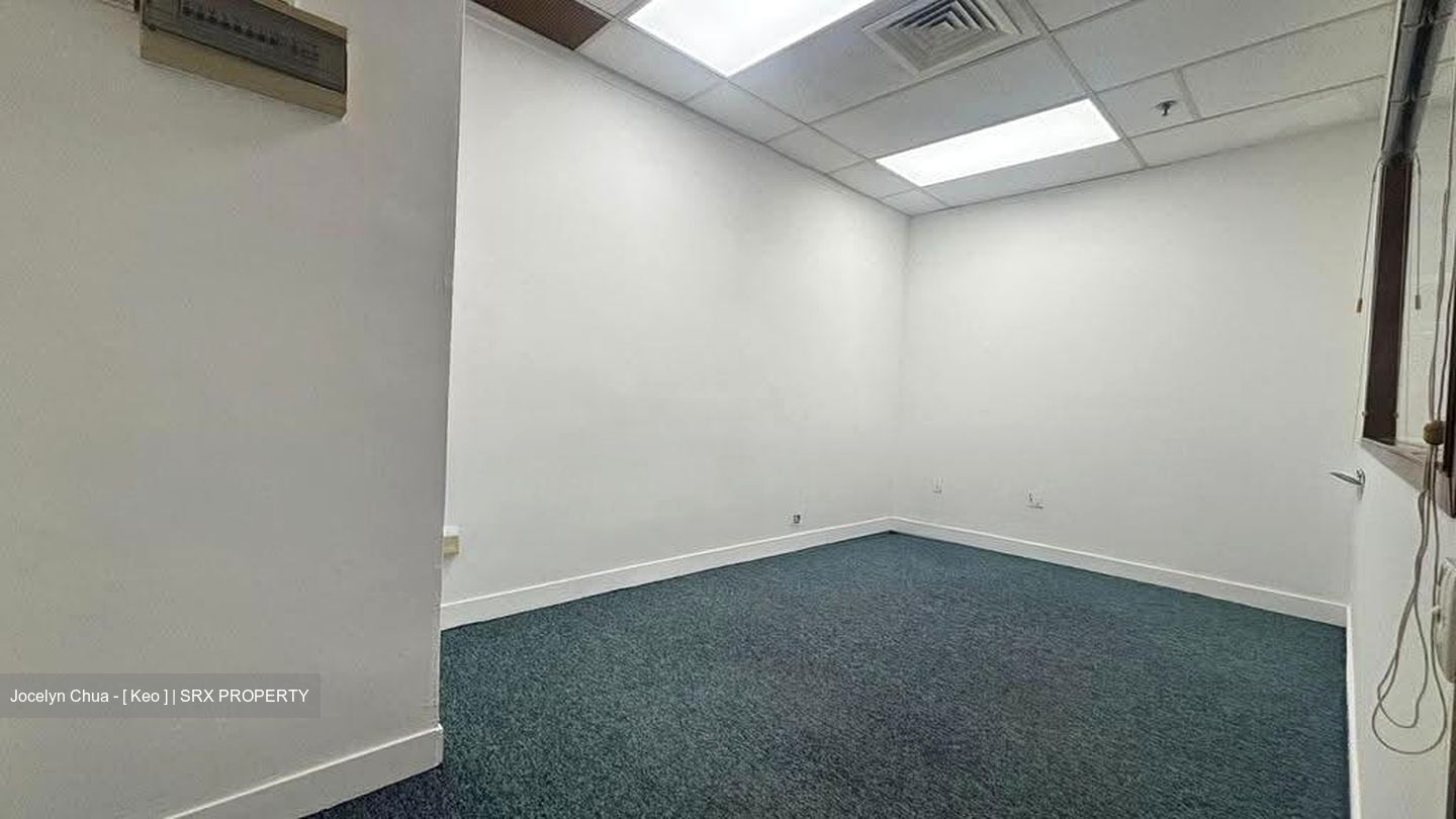 International Plaza (D2), Office #616950751